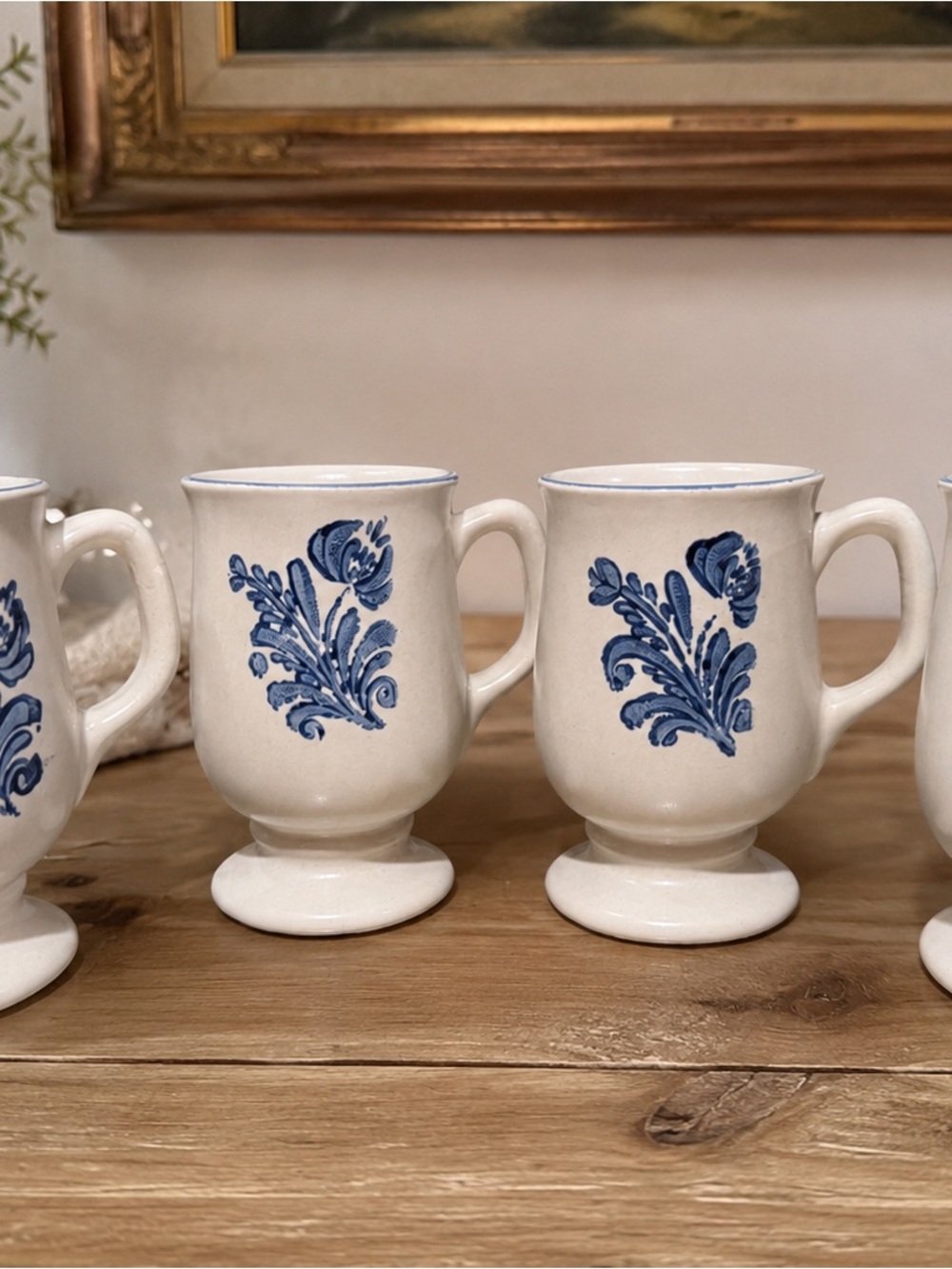 Set of 4 Vintage Pfaltzgraff Yorktowne Footed Pedestal Coffee Mugs